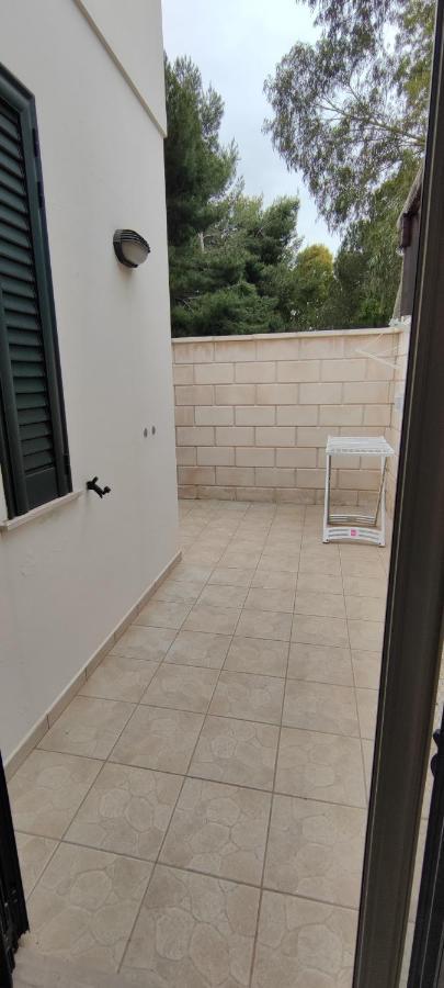Casa Vacanze Il Sorriso Di Emi Torre Suda Exterior photo