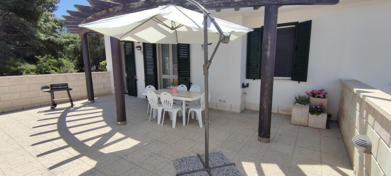 Casa Vacanze Il Sorriso Di Emi Torre Suda Exterior photo
